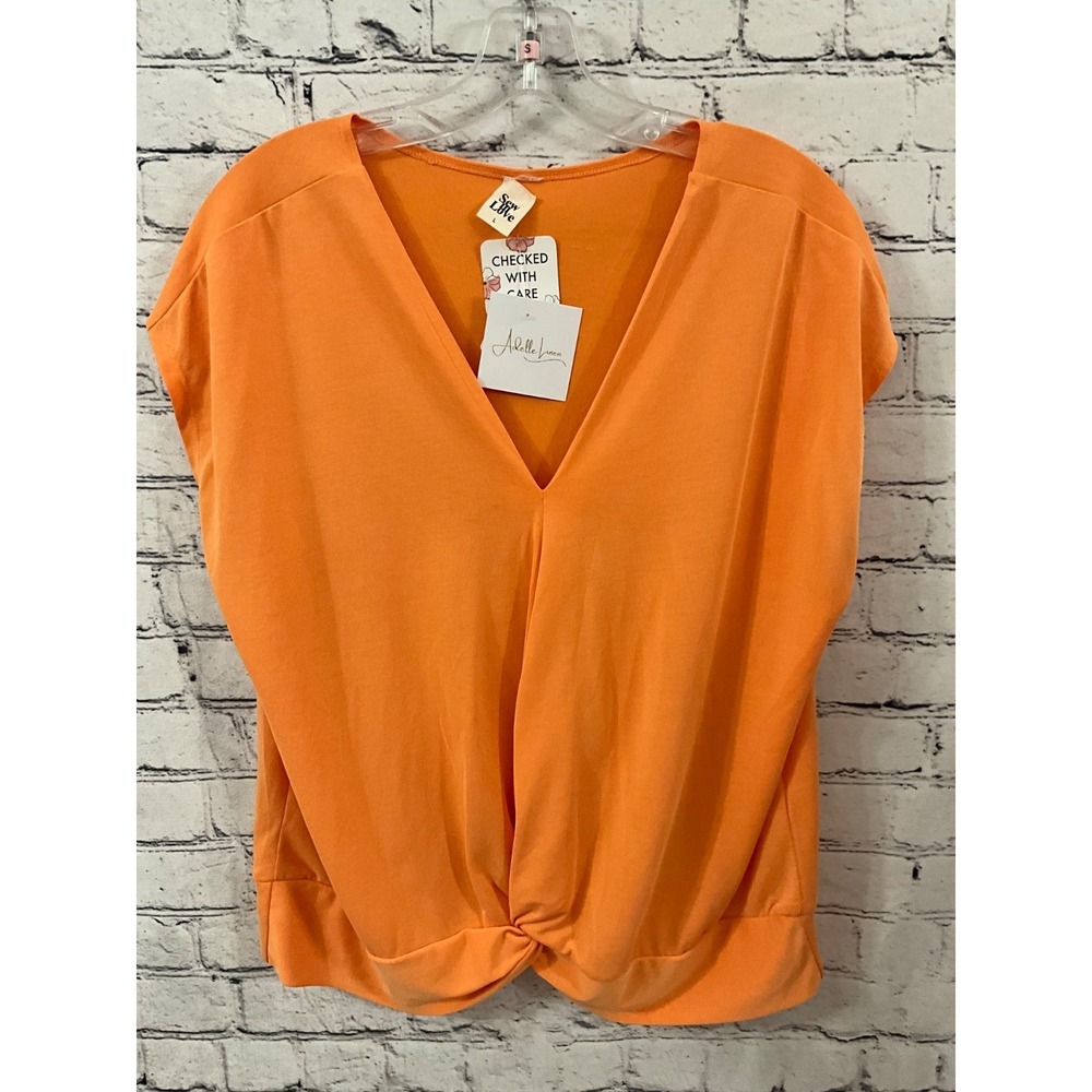 SEW IN LOVE WOMENS TOP‎ SIZE LARGE